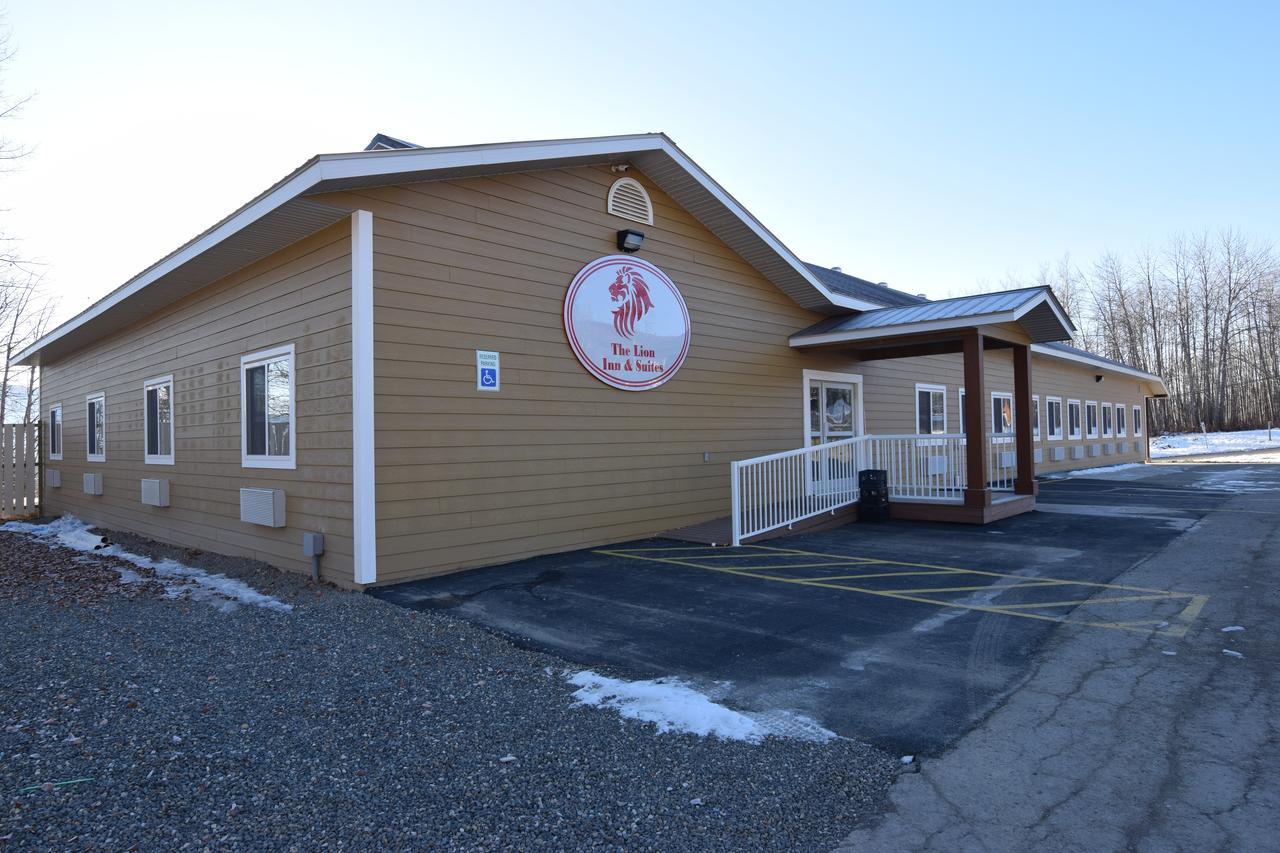 The Lion Inn & Suites Chetwynd Bagian luar foto